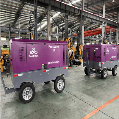 Chine Petite machine à compresseur d'air à vis portable à haut rendement