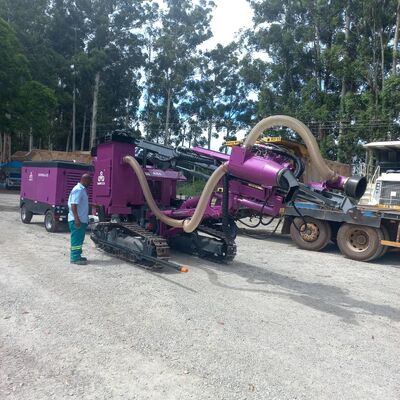 Foreuse de surface hydraulique pour forage DTH, machine de forage DTH portable à haute efficacité