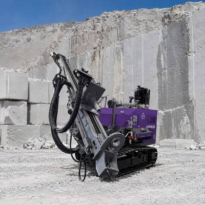 Multi Angle Borehole Drilling Rig Equipment Easy To Operate DTH Hammer Drill Machine Mining Drilling Rig  